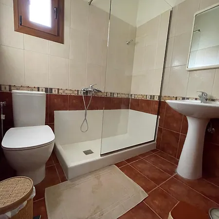 Friendhouse Villa *
